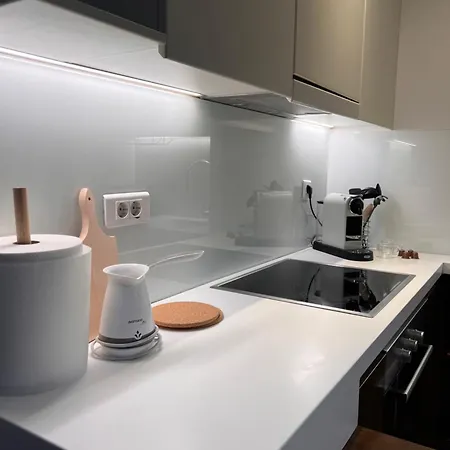 Garden Pekovic Daire